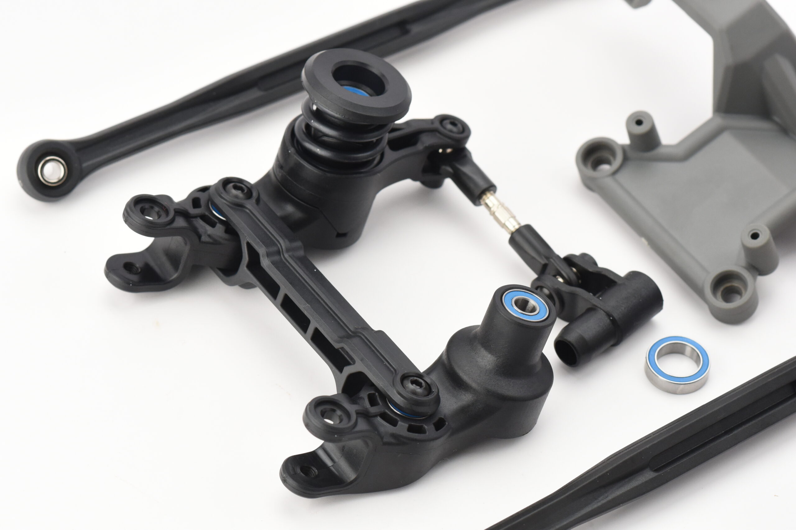 Fits X-MAXX TRAXXAS 77086-4 - Assembled BELLCRANKS w/ Steering Link, Bearings, Servo Saver, Drag Link, Servo Horn, Toe Links