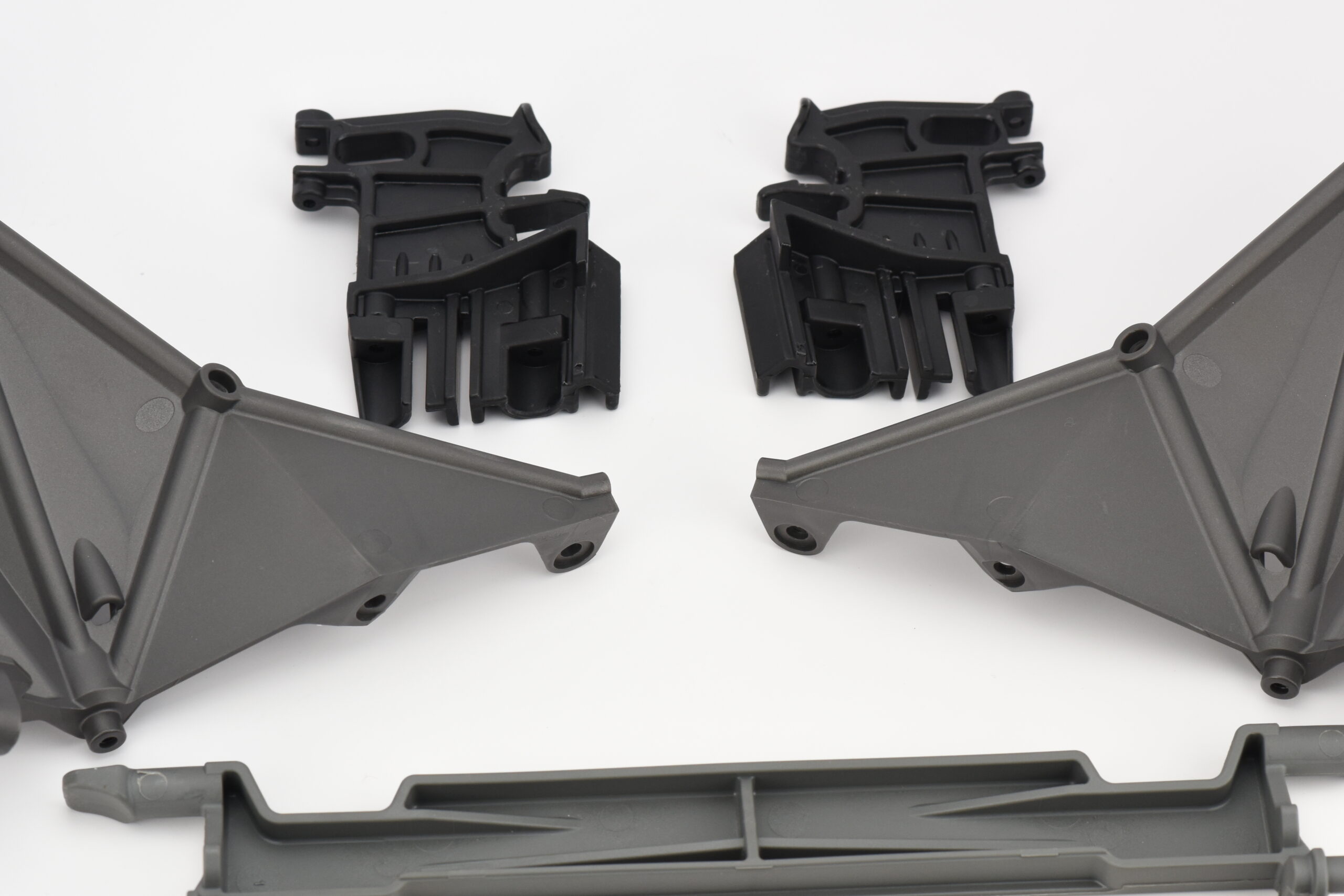 Traxxas X-Maxx Ultimate Shock Towers and Battery Retainers (4) Fits X-MAXX ULTIMATE TRAXXAS SHOCK TOWERS Halves front & rear Battery Retainers