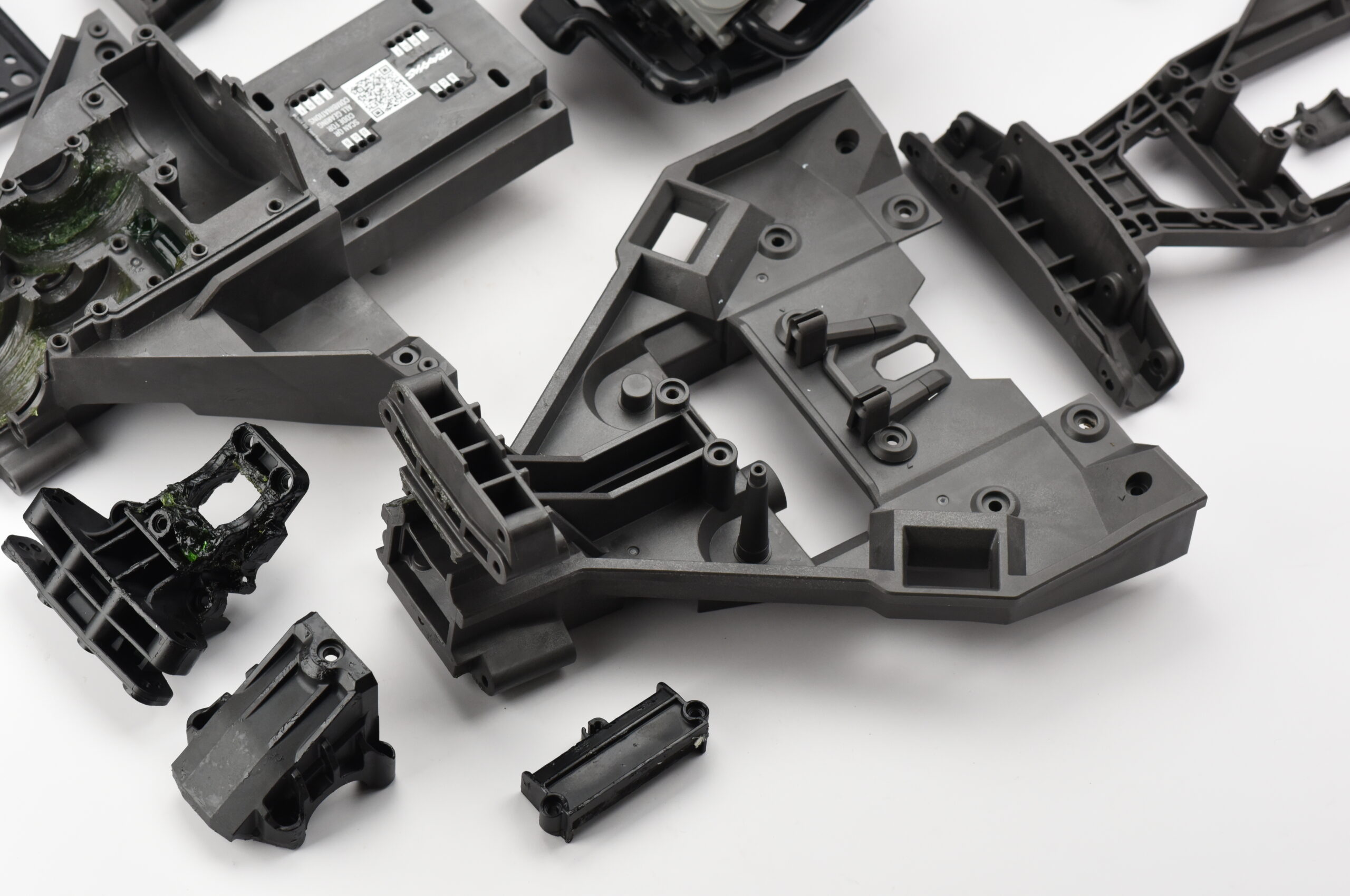 Sand Car Plastic Parts (2) Fits SAND CAR Plastic Set (Front Rear Bulkheads, Covers, Receiver box etc Traxxas 109076-4)