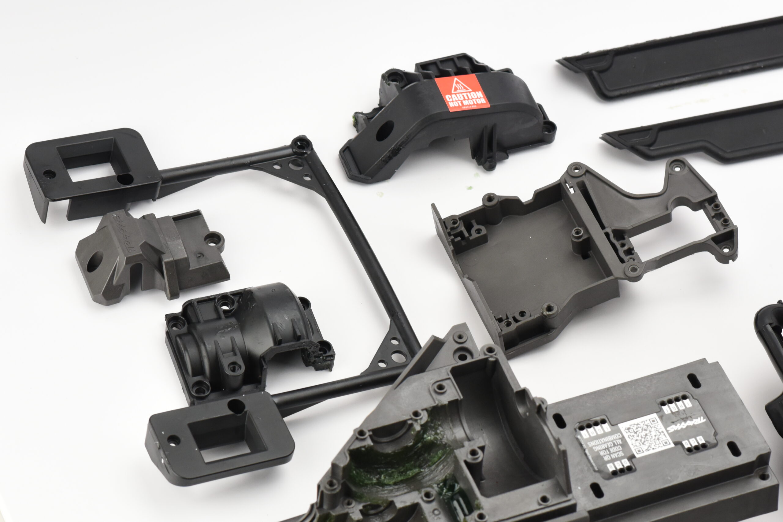 Sand Car Plastic Parts (5) Fits SAND CAR Plastic Set (Front Rear Bulkheads, Covers, Receiver box etc Traxxas 109076-4)