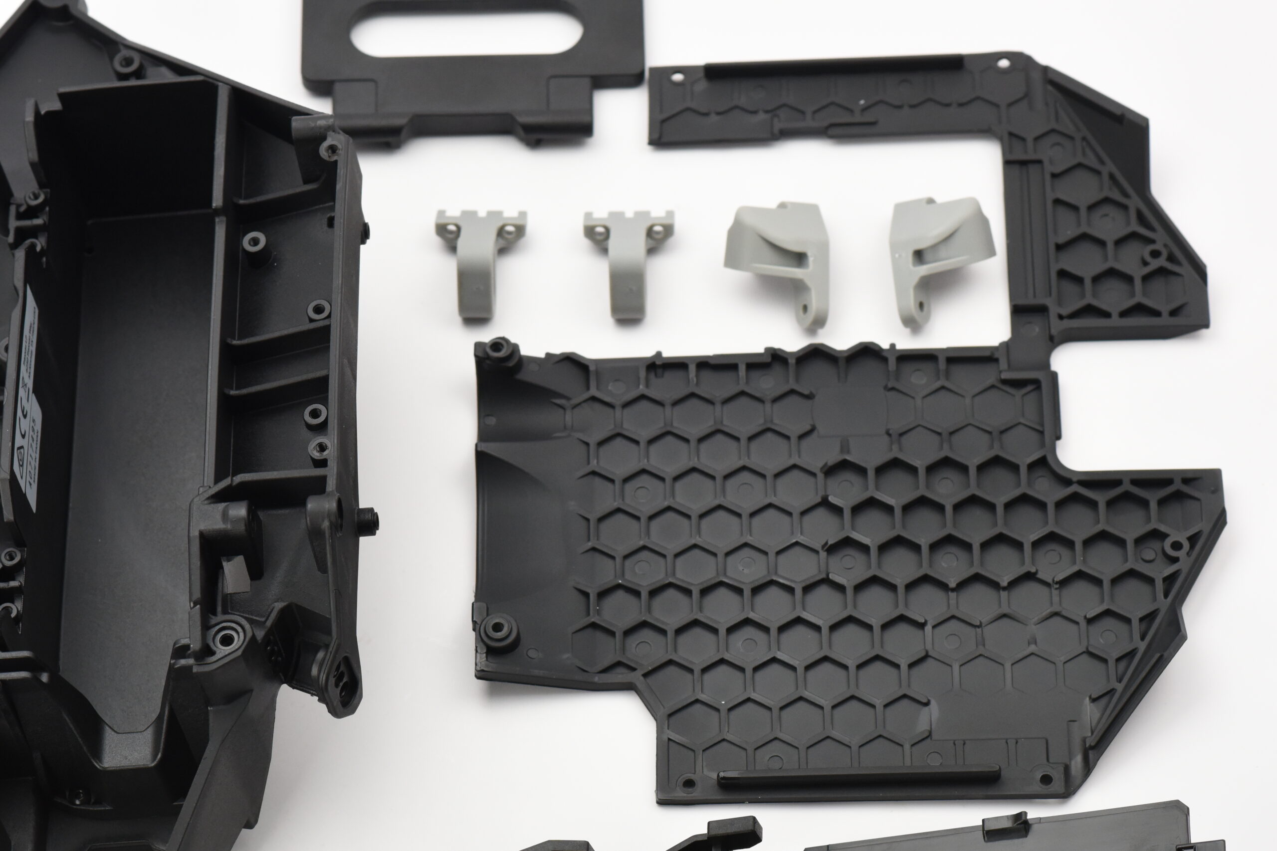 Fits Traxxas 85076-4 Unlimited Desert Racer UDR - CHASSIS, Skid Plate, Door
