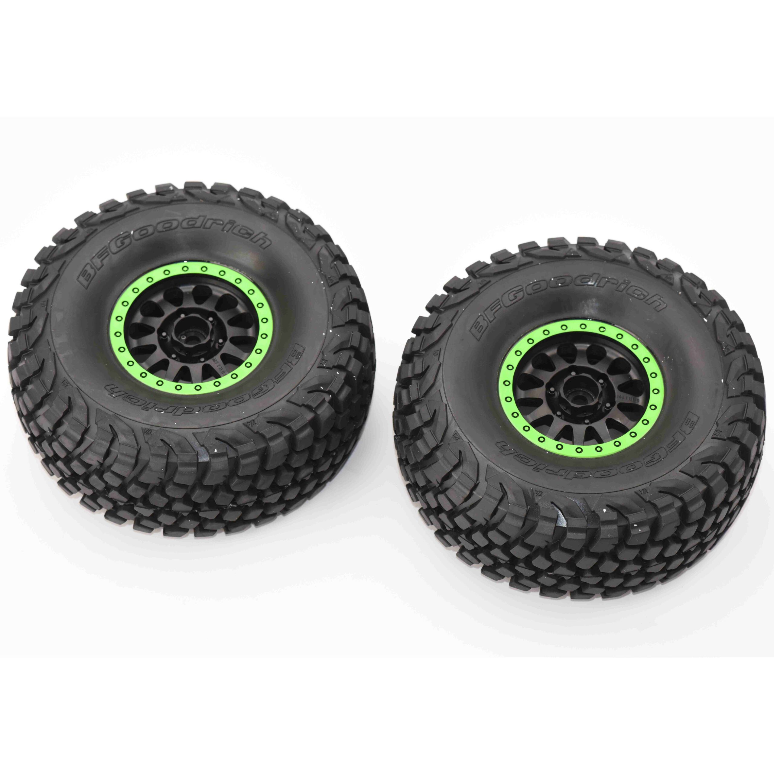Fits Traxxas Unlimited Desert Racer UDR Baja KR3 Tires 17mm Black Green 2 Wheels