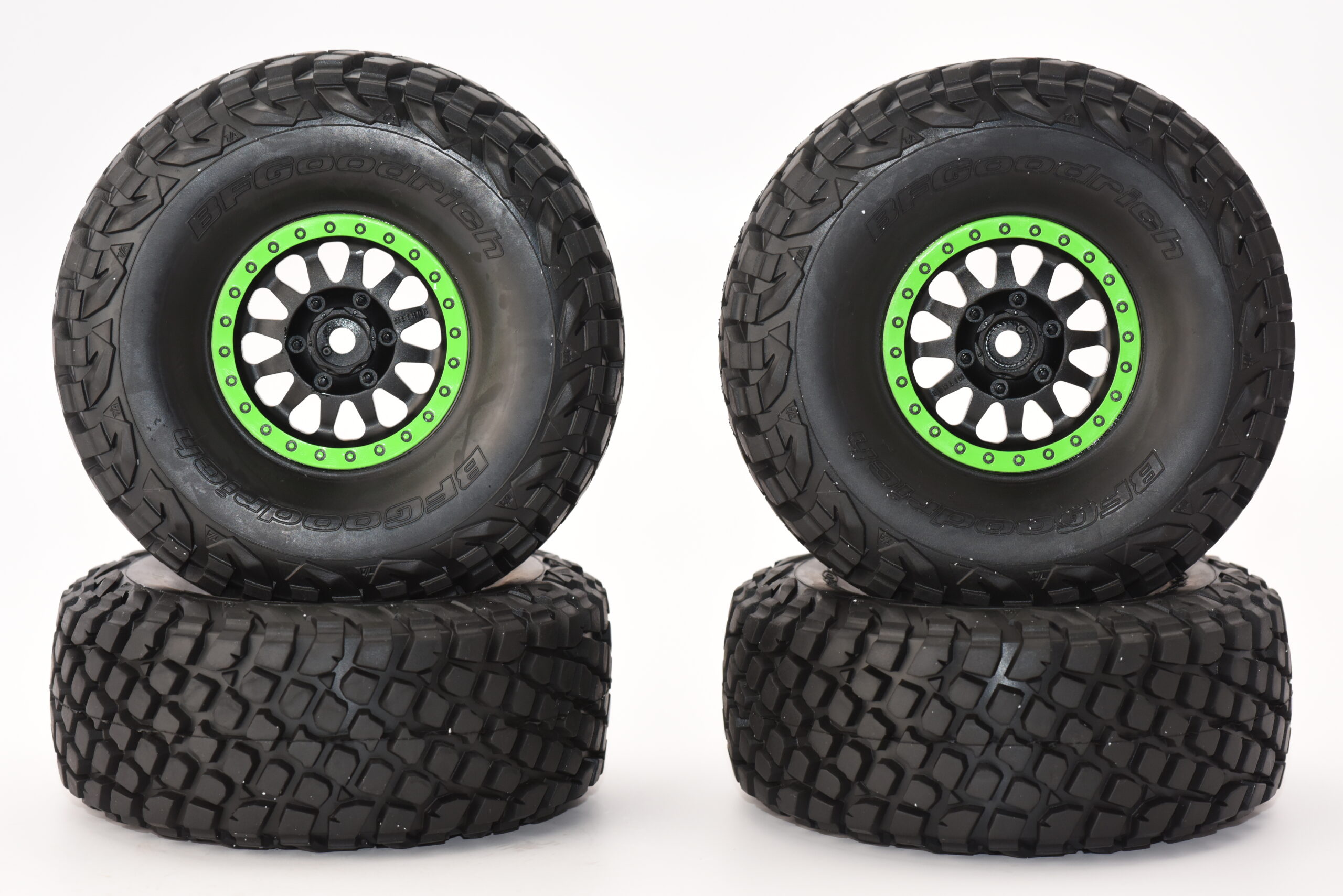 Traxxas UDR Tires Wheels (3) Fits Traxxas 85076-4 Unlimited Desert Racer UDR - TIRES & WHEELS (GREEN) tyres