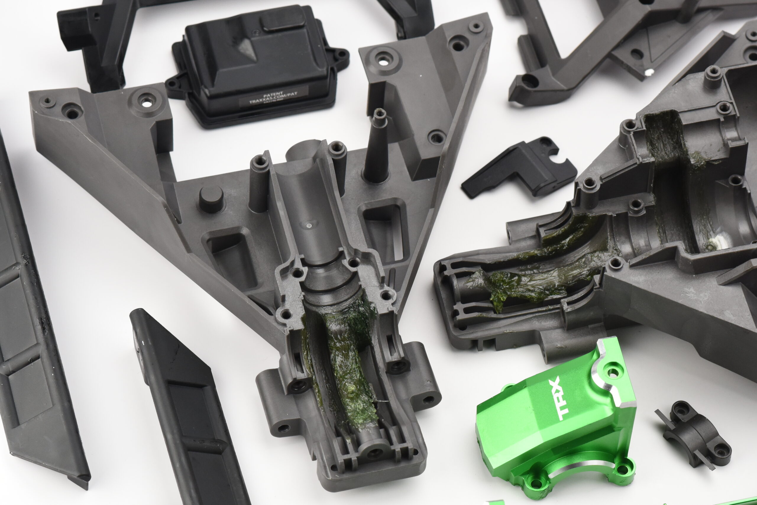 XRT Ultimate Plastic Set (Front Rear Bulkhead GREEN Covers box Traxxas 78097-4