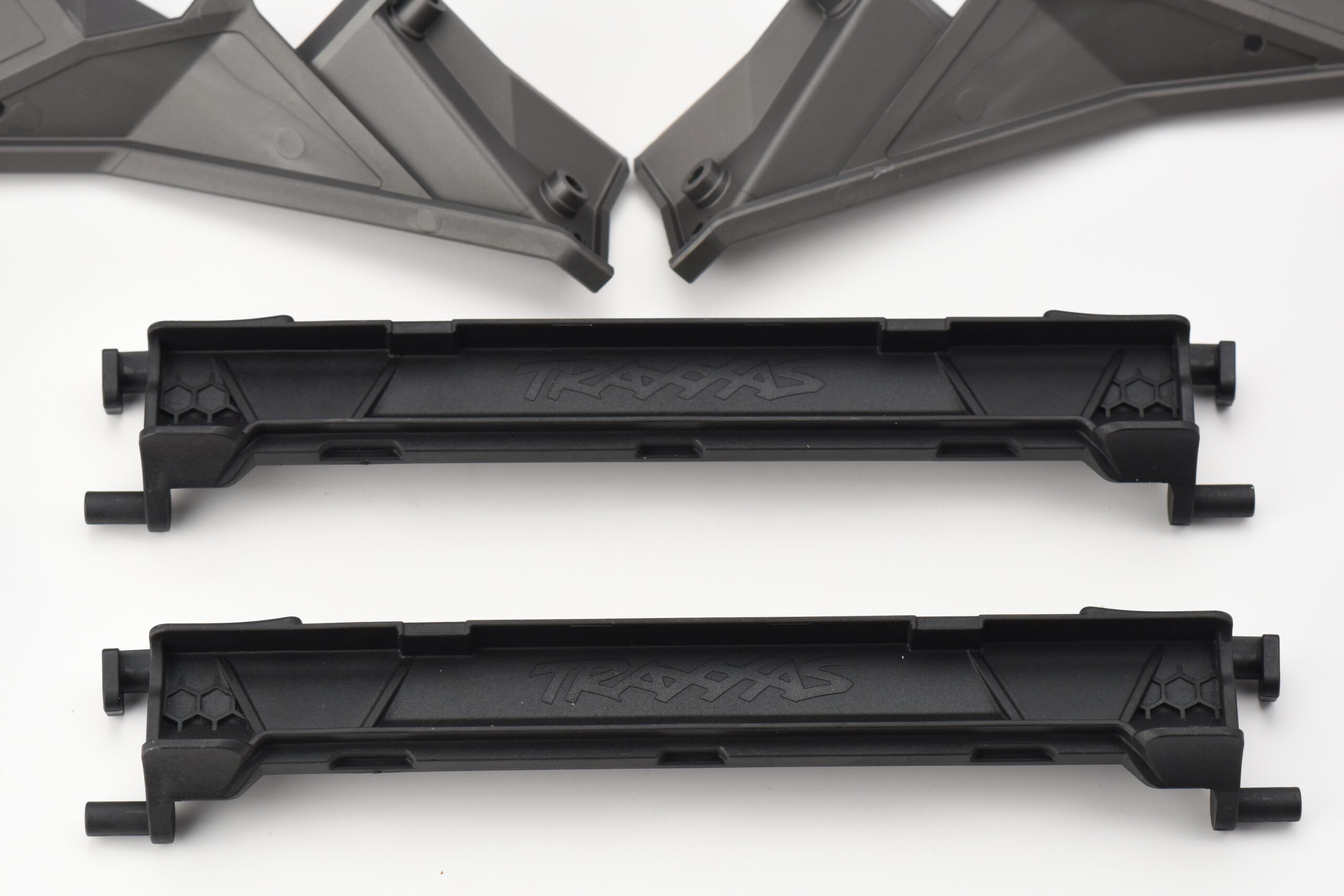 Traxxas XRT Ult towers (2) Fits Traxxas XRT 8S SHOCK TOWERS Halves, Battery Retainers Front Rear L&R