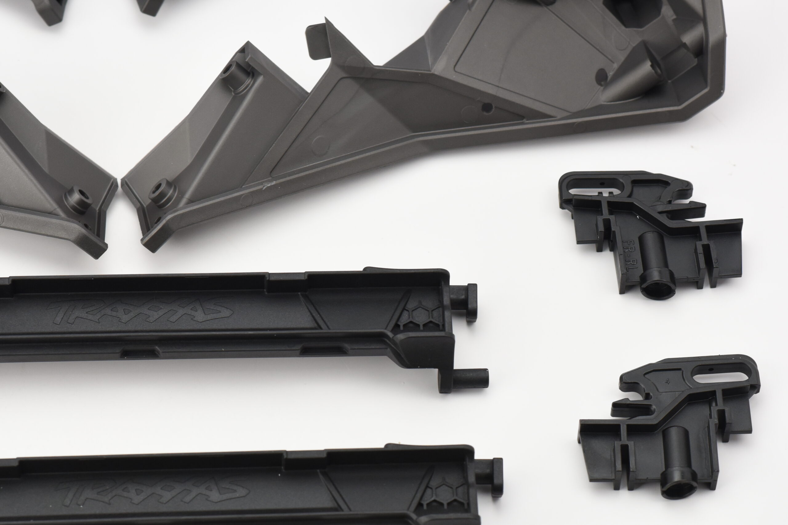 Traxxas XRT Ult towers (4) Fits Traxxas XRT 8S SHOCK TOWERS Halves, Battery Retainers Front Rear L&R