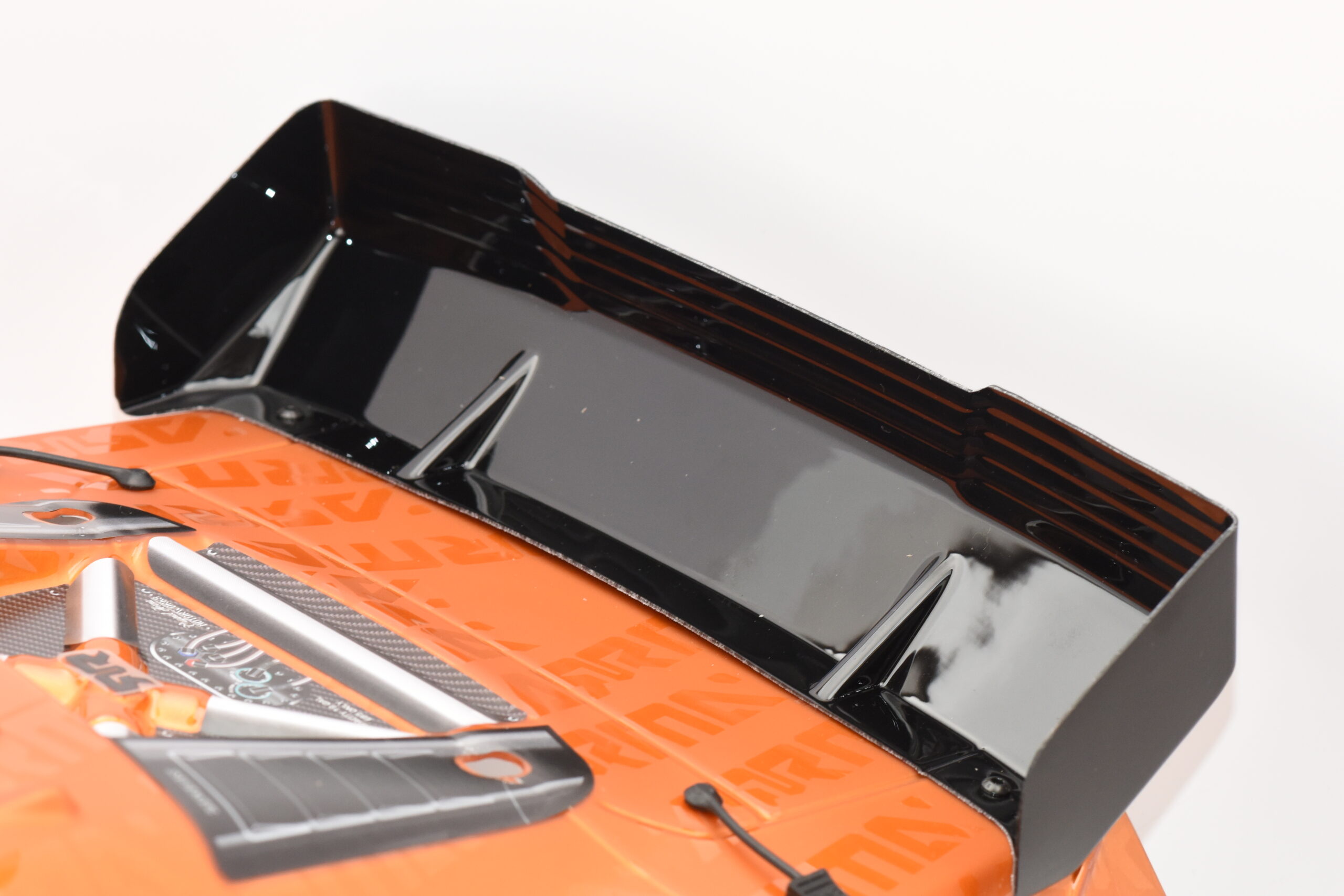 Arrma FELONY 6s - Body Shell (ORANGE Resto-Mod muscle Street Bash ARA7617V2)