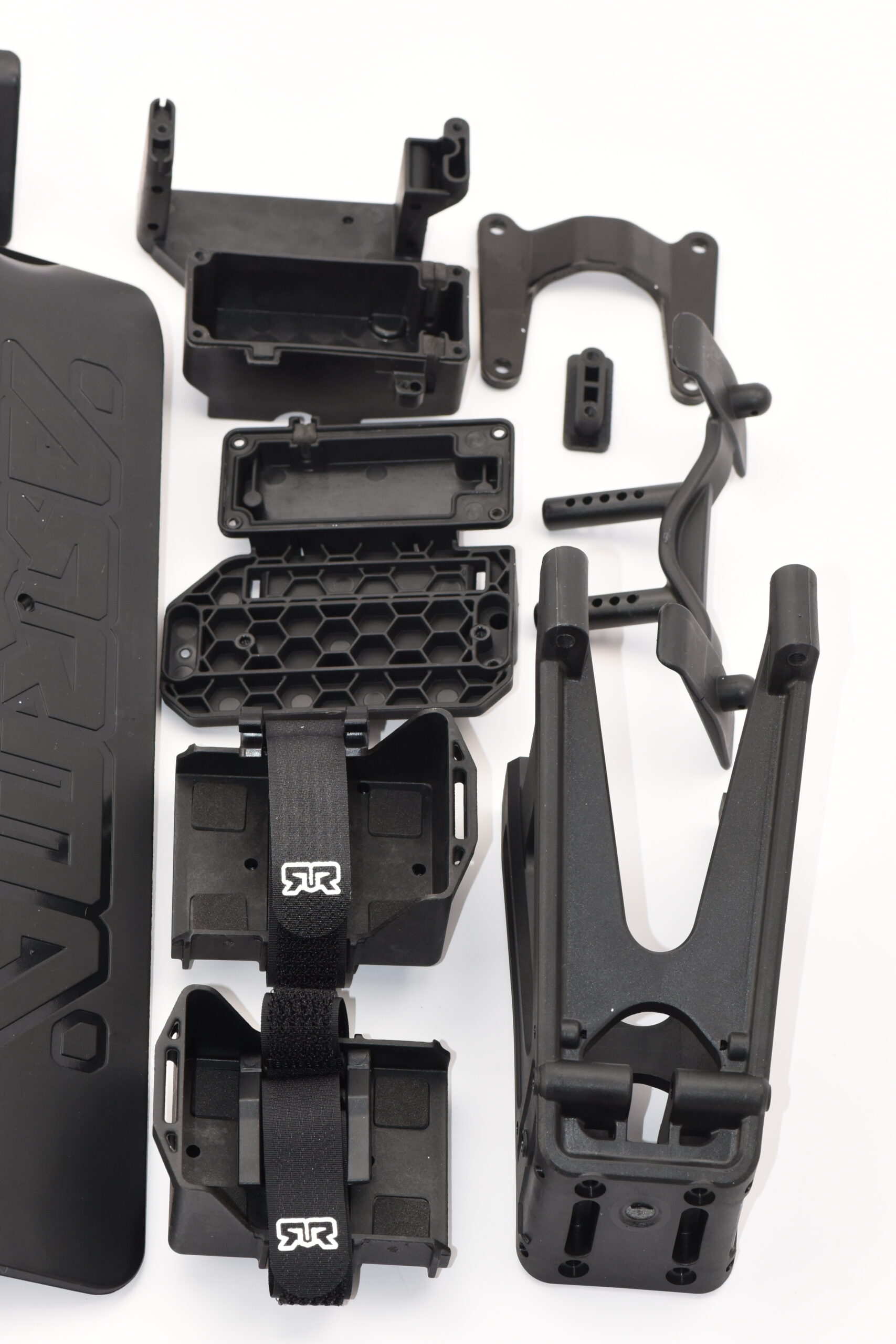 OUTCAST 8S EXB - Side Guards, Batty Tray, roll tower, Body Post Arrma ARA5810V2