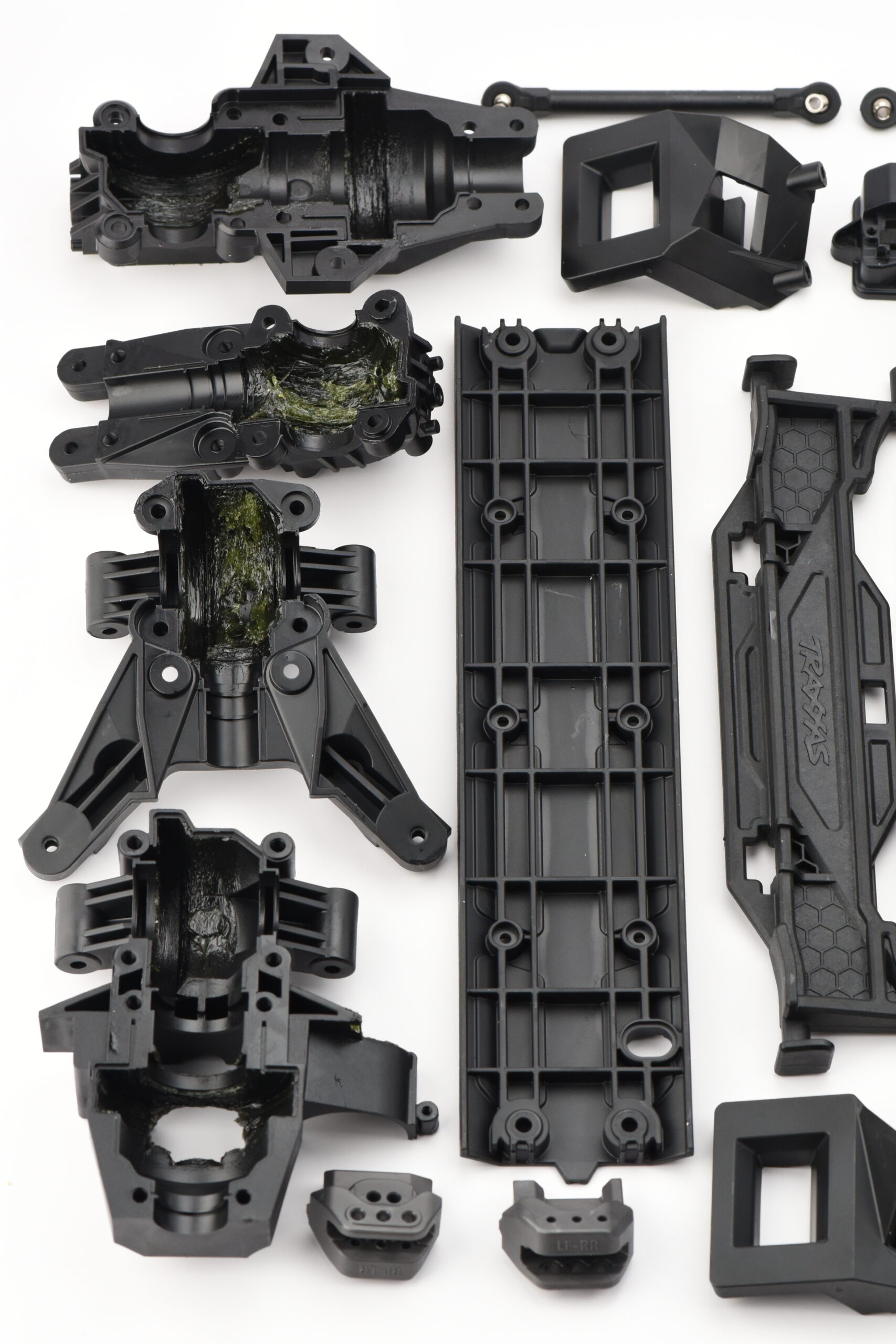 Traxxas Maxx Slash Plastic Chassis Parts (2) Fits Maxx Slash Plastic Set (Bulkheads, skid plates Brace box Traxxas 102076-4)
