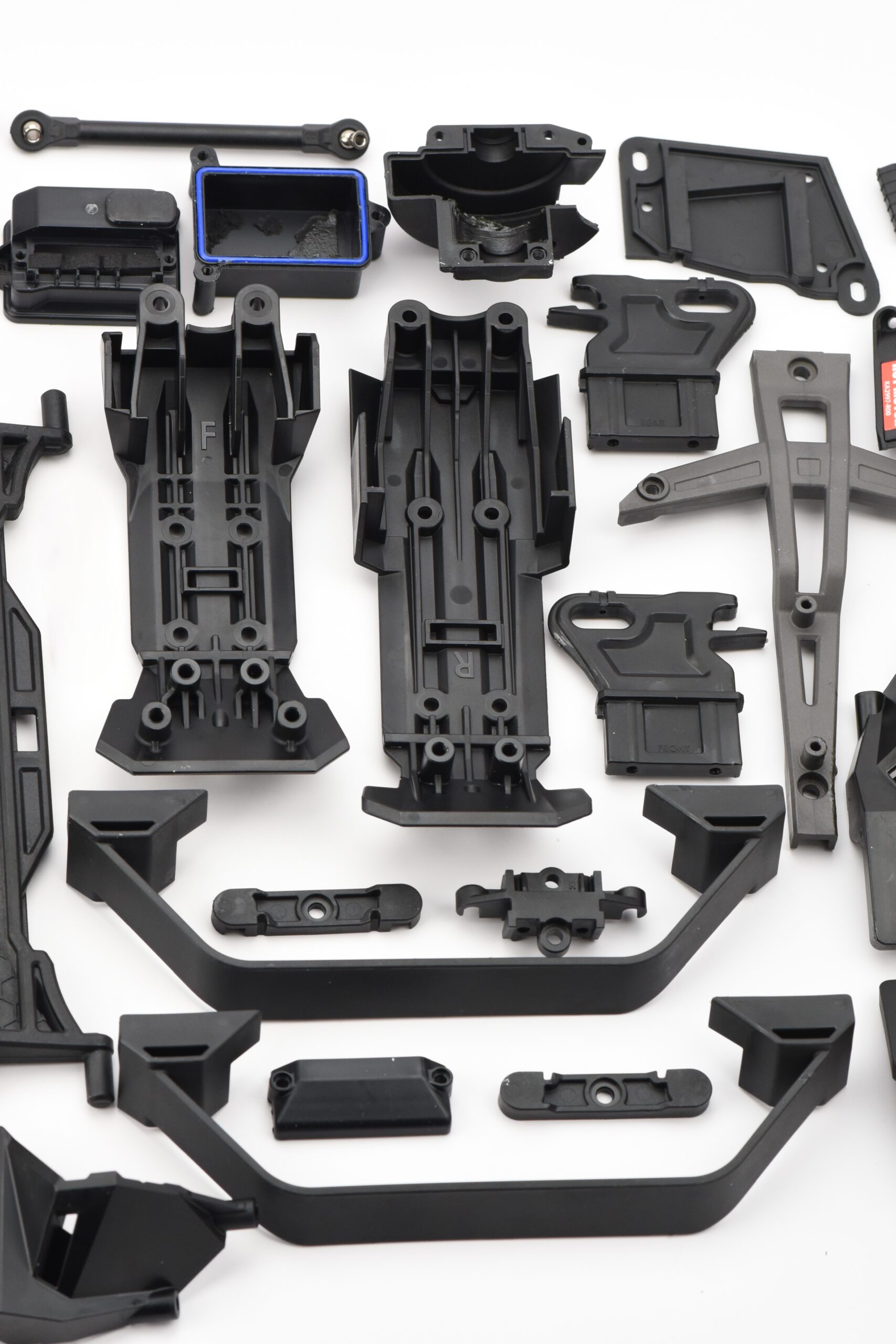 Traxxas Maxx Slash Plastic Chassis Parts (4) Fits Maxx Slash Plastic Set (Bulkheads, skid plates Brace box Traxxas 102076-4)