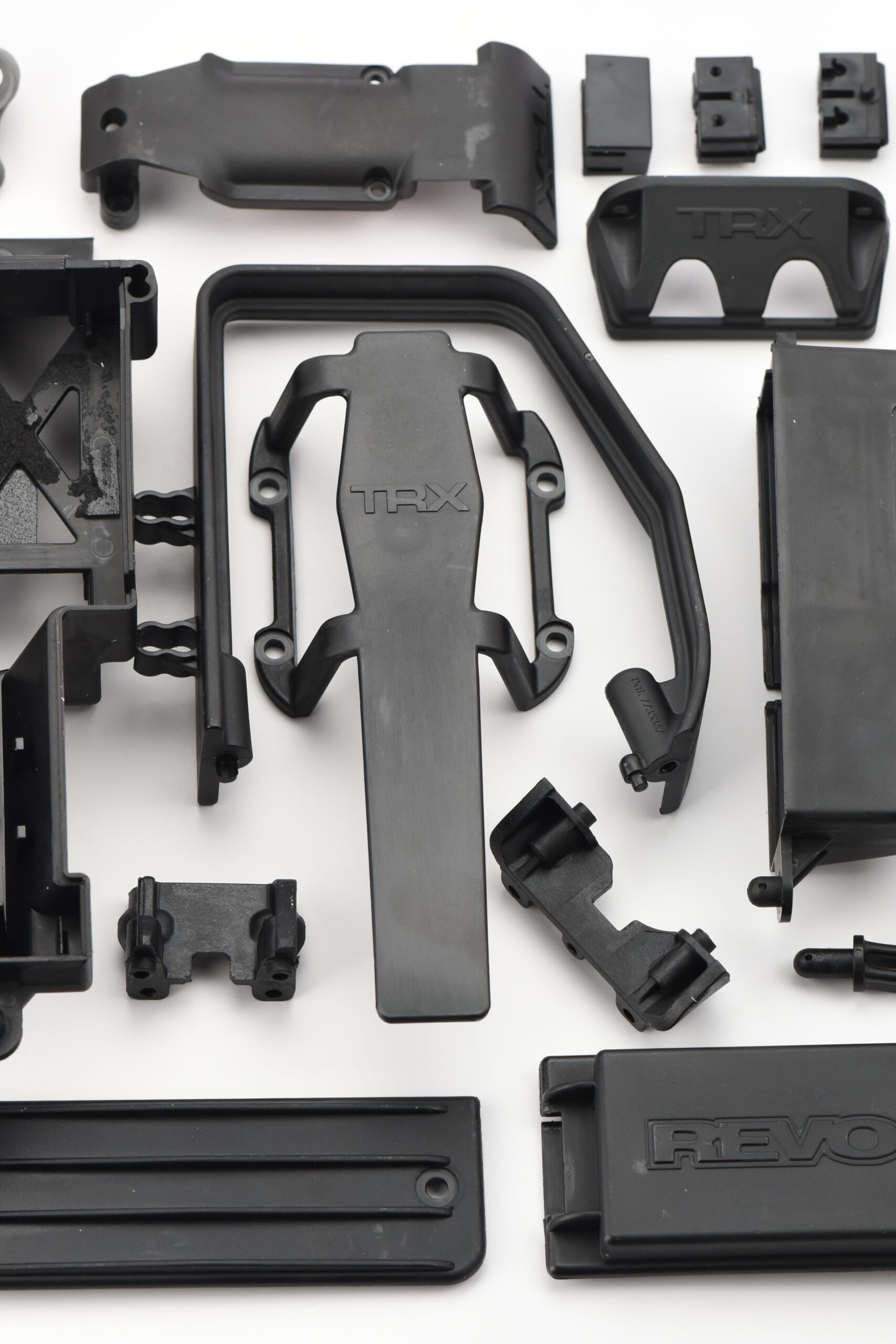 Traxxas Nitro Revo 3.3 Plastic Parts (3) Fits Traxxas Nitro Revo 3.3 PLASTIC SET SKID PLATES, RollBar Radio Tray, Rockers