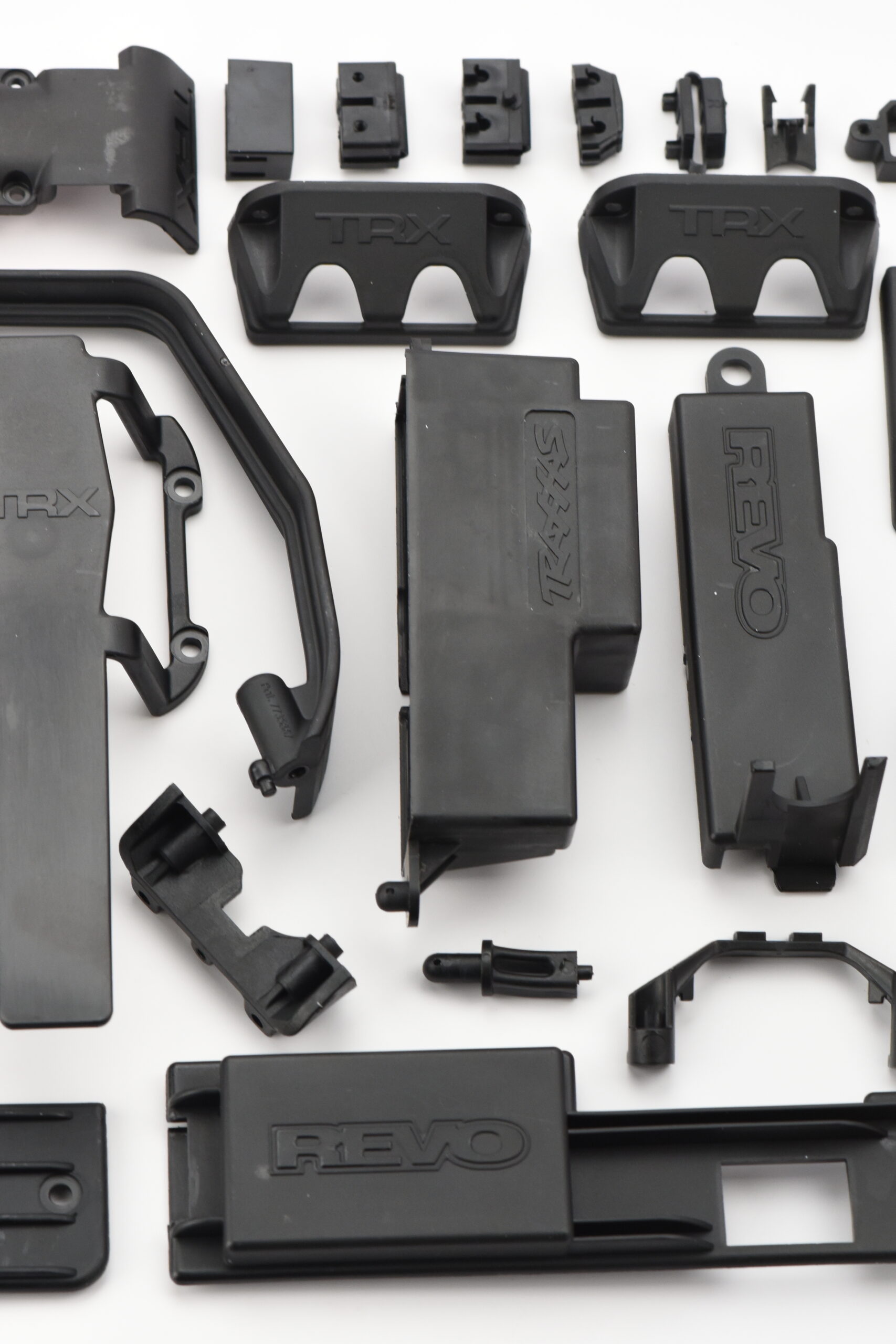 Traxxas Nitro Revo 3.3 Plastic Parts (4) Fits Traxxas Nitro Revo 3.3 PLASTIC SET SKID PLATES, RollBar Radio Tray, Rockers