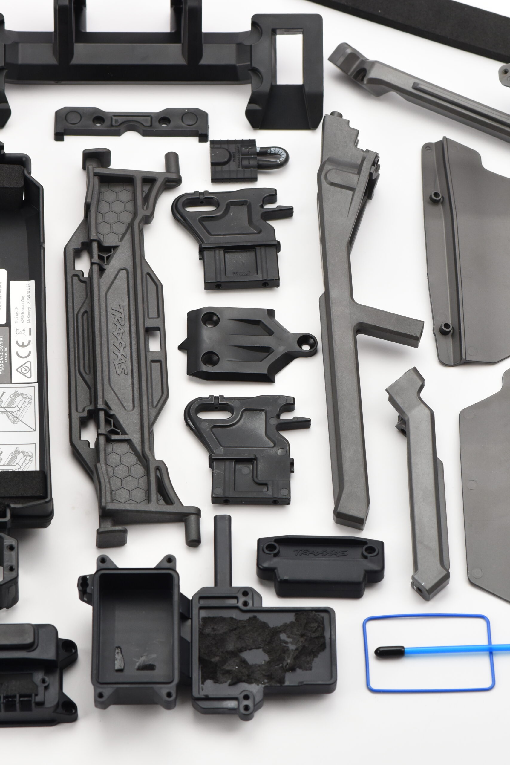 Fits Traxxas Sledge PLASTIC SET, Side Guards, Battery Tray, Roll Tower, Chassis/Wing Braces 95076-4