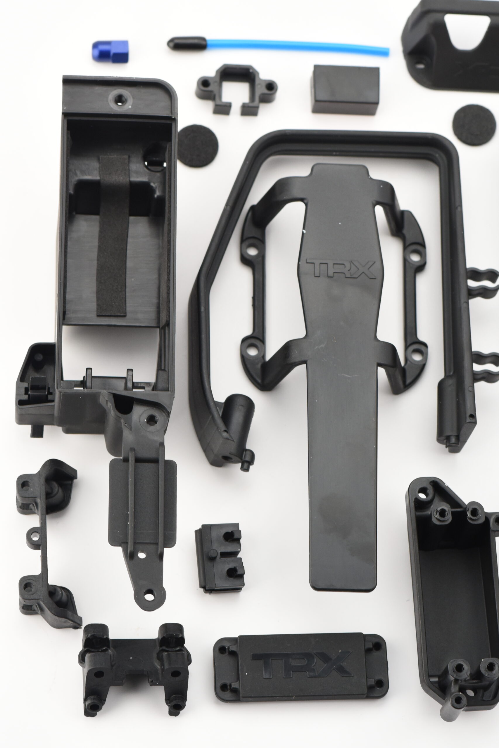 Fits Traxxas Slayer PRO 4x4 PLASTIC SET (skids RX Box 5923 5324X Nerfs Mounts)