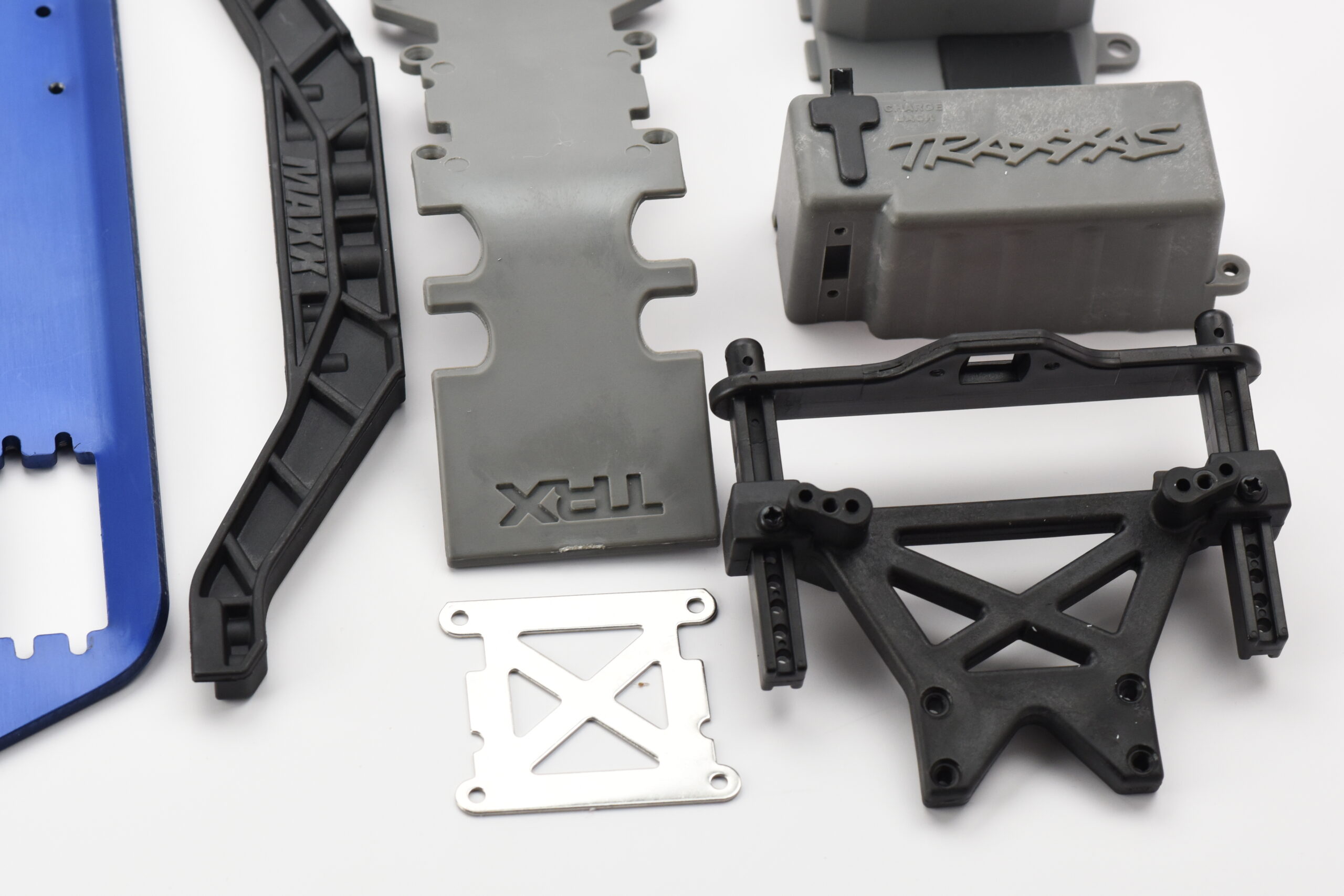 Traxxas T-Maxx 3.3 Chassis Parts (6) Fits Traxxas T-Maxx 3.3 49077-3 - CHASSIS 5122X 5197R (bulkhead towers skids)