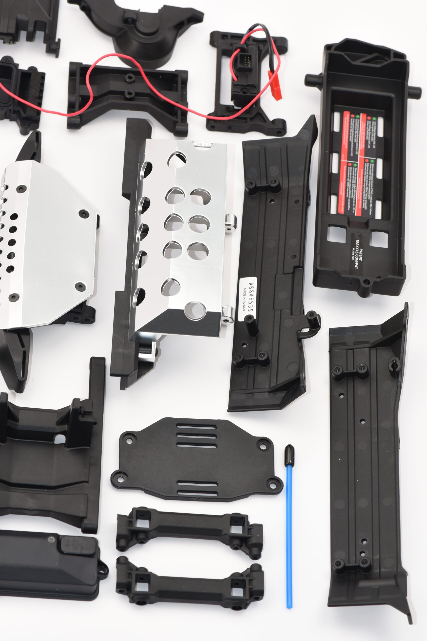 Traxxas TRX-6x6 Mercedes-Benz - BUMPERS Fenders Rock Sliders Battery Plate Mount