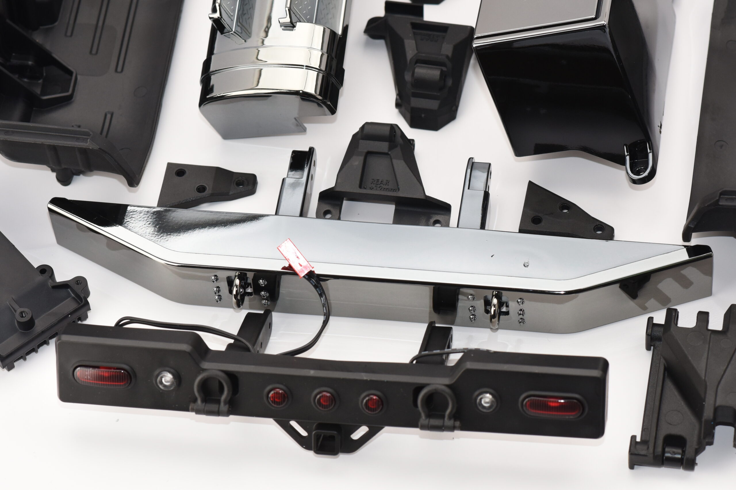 Fits TRX-6x6 Flatbed HAULER (88086-4) - Fenders, Bumpers, Fuel tanks, Battery Mount