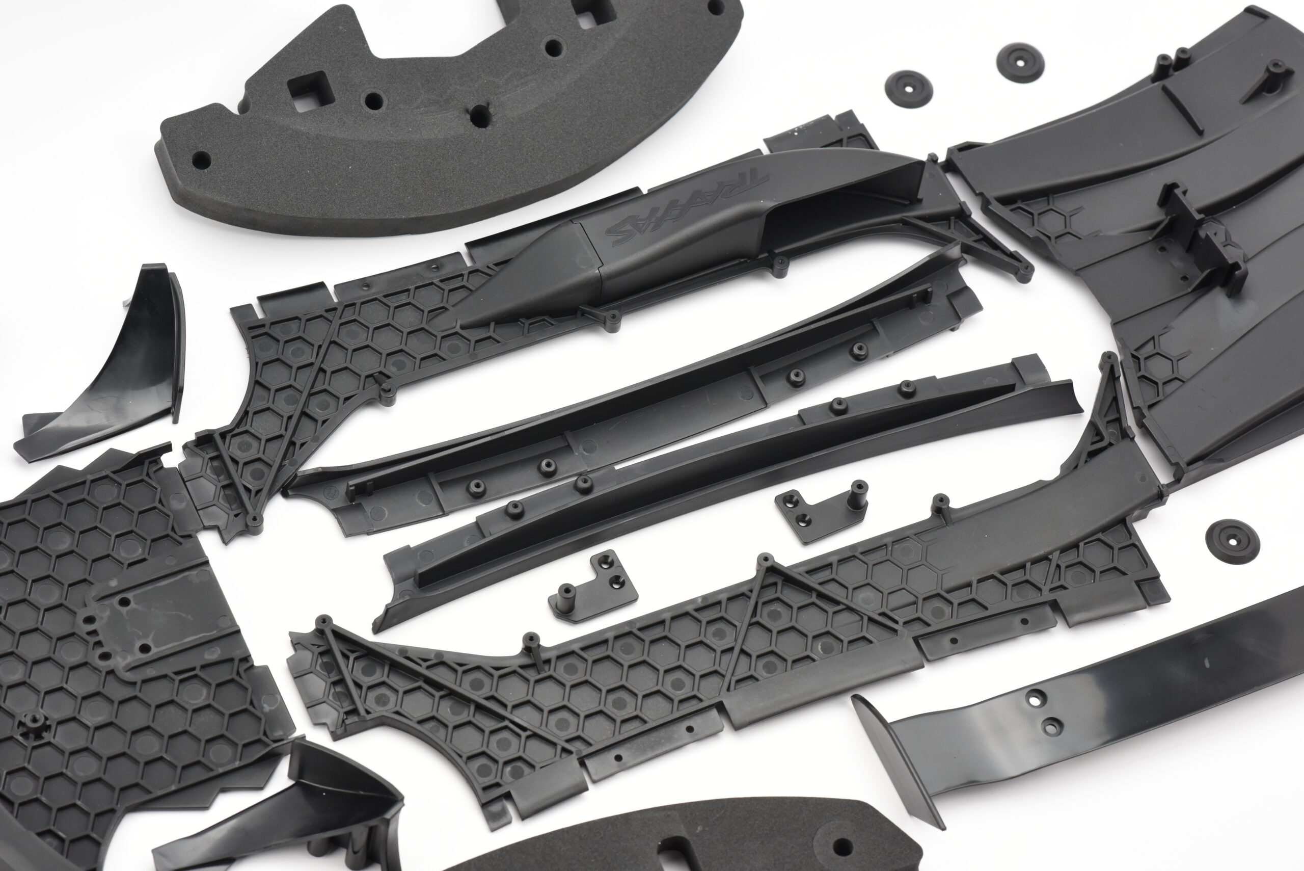 Traxxas XO-1 Bumper Splitter Wing (4) Fits Traxxas XO-1 LOWER PLASTIC SET bumper HIGH SPEED SPLITTER, Wing, Diffuser