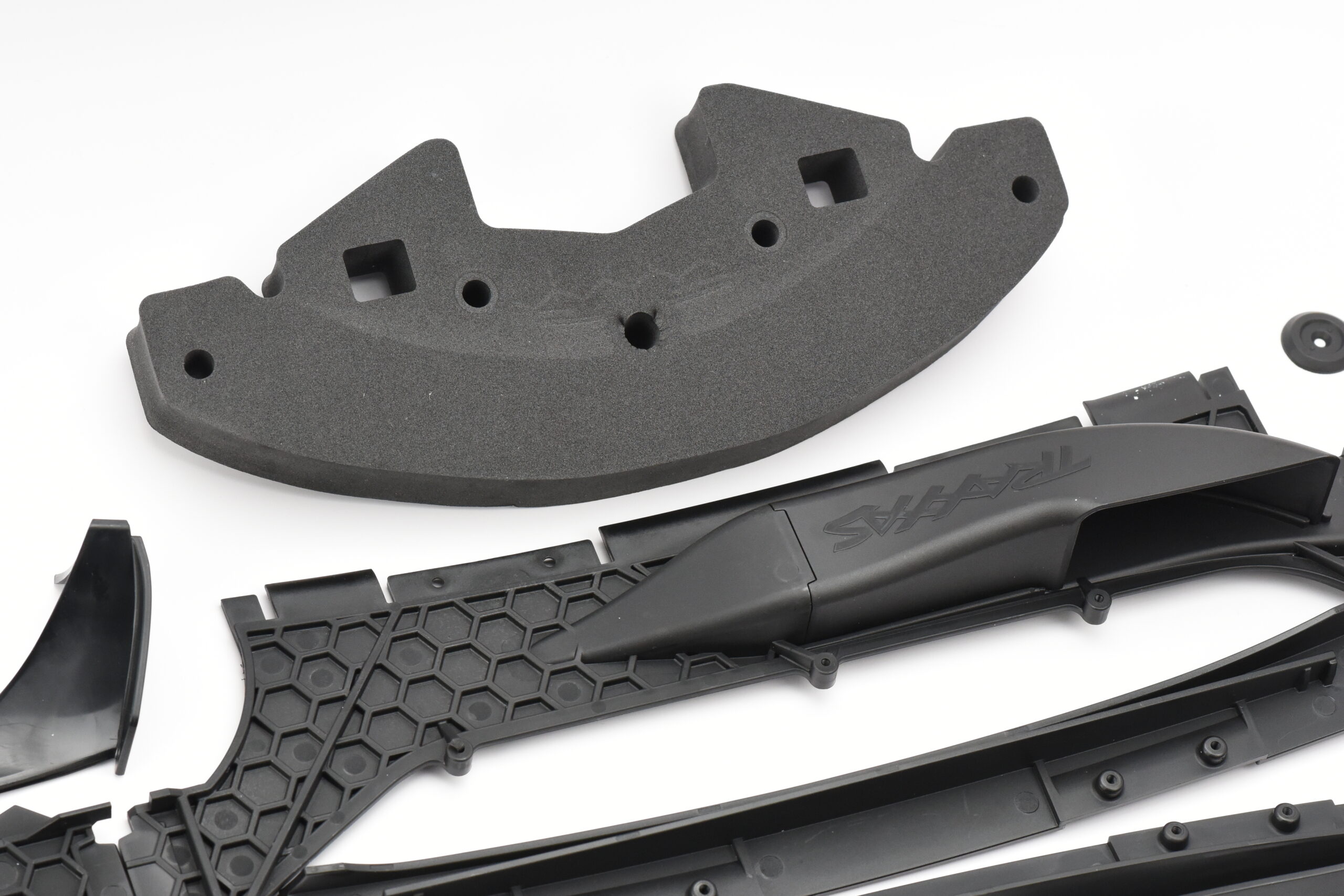 Traxxas XO-1 Bumper Splitter Wing (5) Fits Traxxas XO-1 LOWER PLASTIC SET bumper HIGH SPEED SPLITTER, Wing, Diffuser