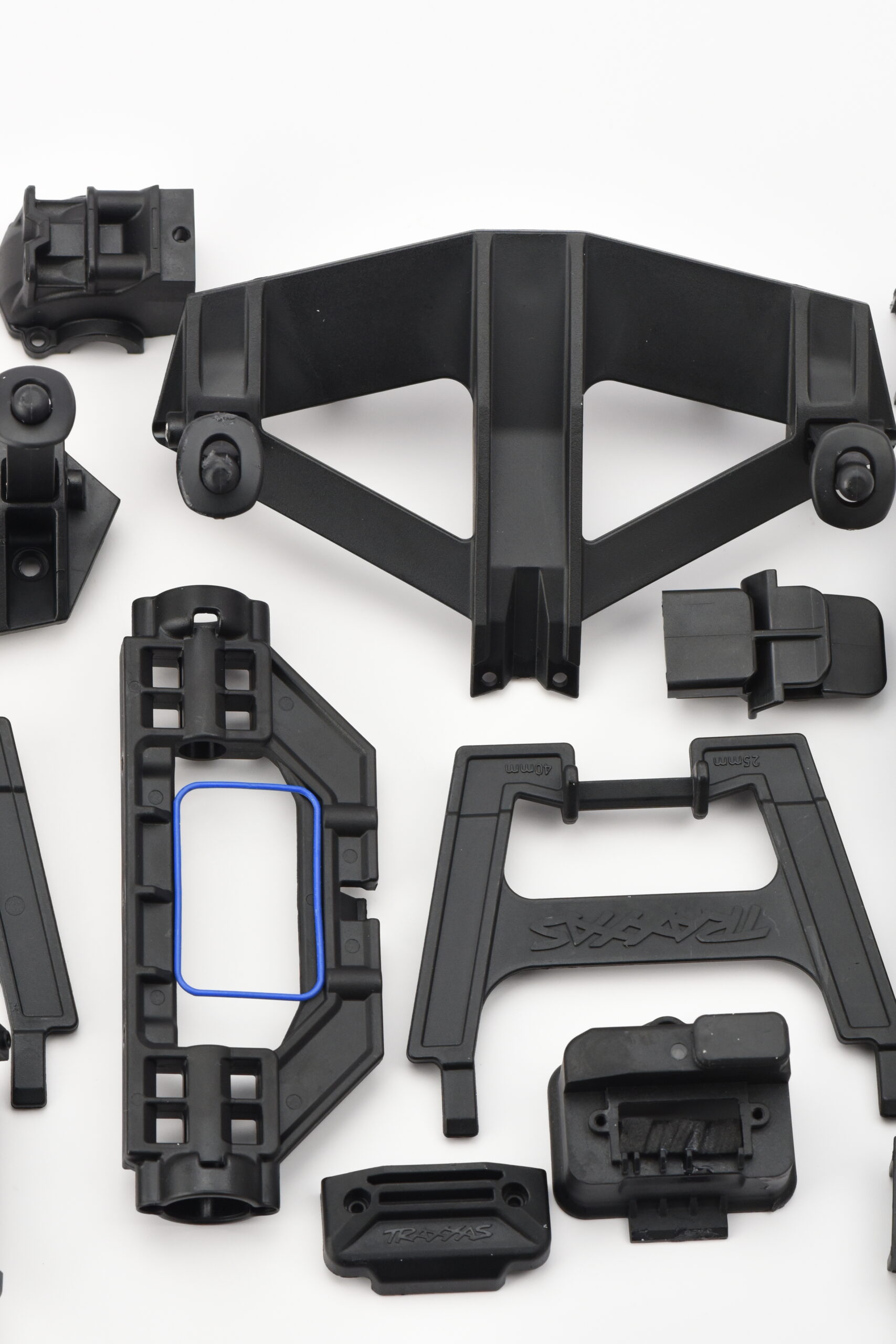 Traxxas XO-1 Plastic Chassis Parts (3) Fits Traxxas XO-1 - PLASTIC SET bulkhead retainers battery hold-down, Body Mount