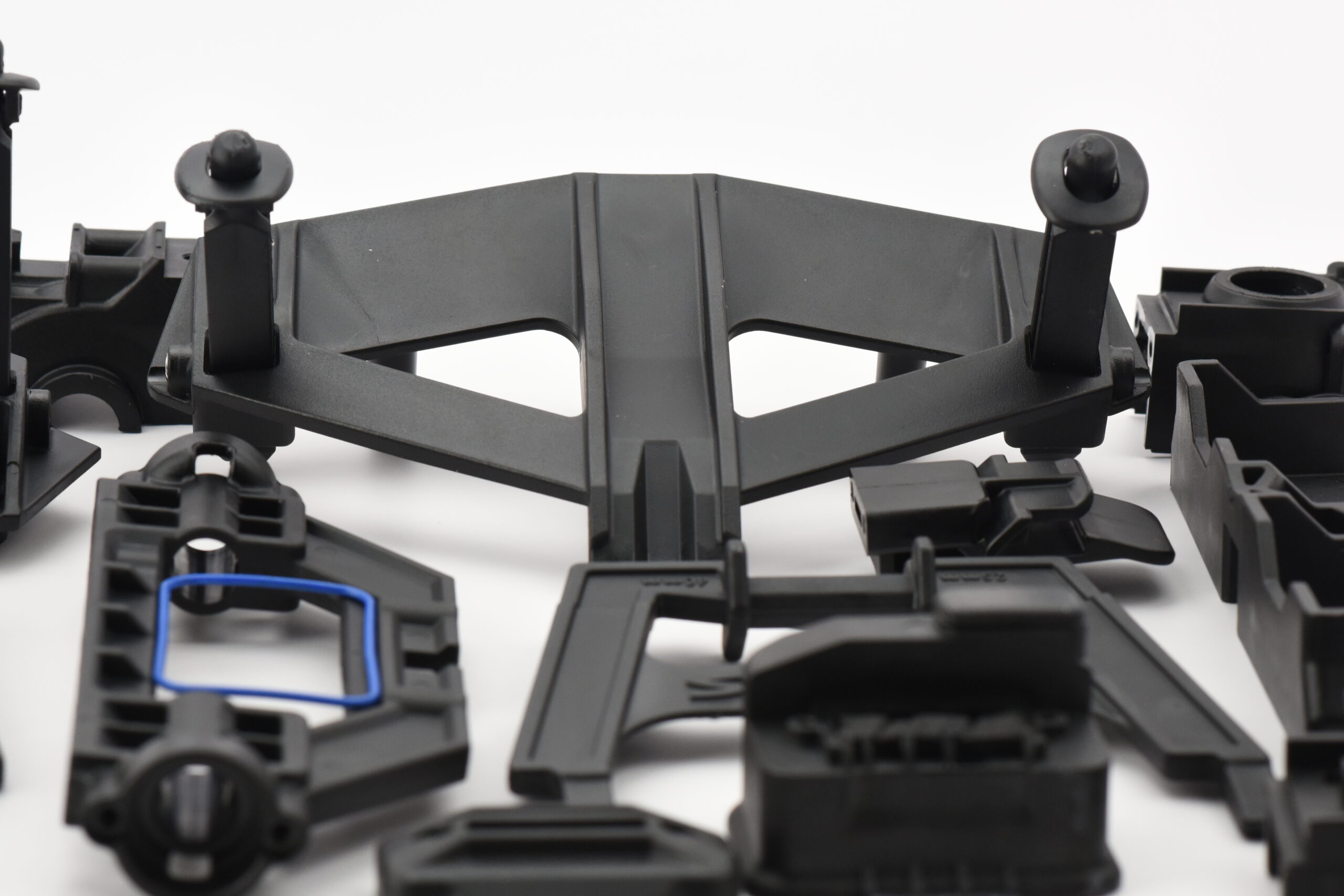 Traxxas XO-1 Plastic Chassis Parts (6) Fits Traxxas XO-1 - PLASTIC SET bulkhead retainers battery hold-down, Body Mount